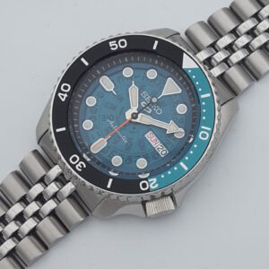 Seiko 5 Sports SRPJ45K3 SKX Series Automatik mit Armband SKX007